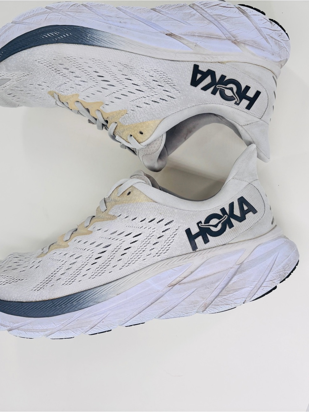 Hoka One One Clifton 8 Women's Size 11.5D Eggnog Shifting Sand Shoes - Picture 4 of 7